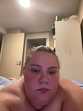chubbyqueenbb online show from July 3, 11:00 pm