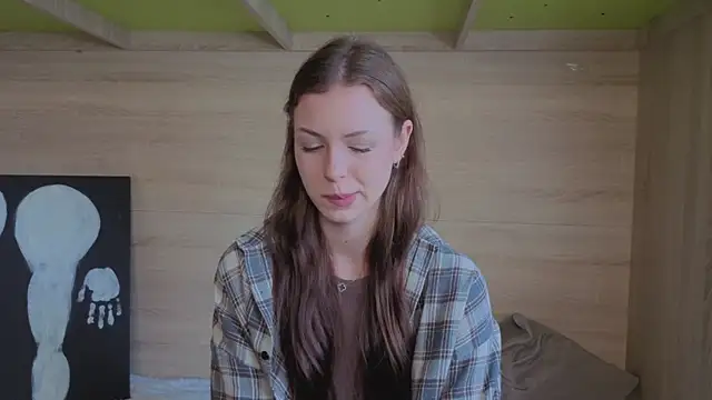 Lori cutess online show from July 25, 5:25 am