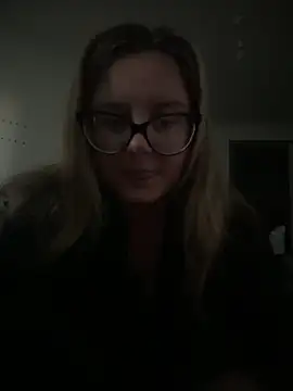 Sashasweetcherry online show from June 19, 4:39 am