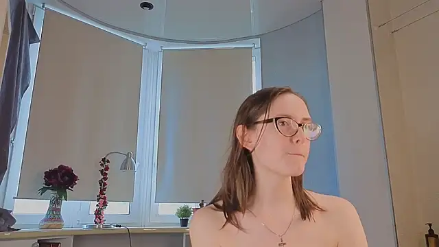 EstelaWeninger online show from June 28, 12:23 pm