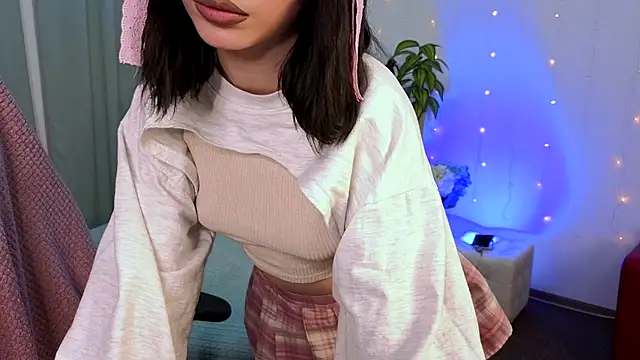 Velvet  Kiss online show from June 5, 12:55 pm