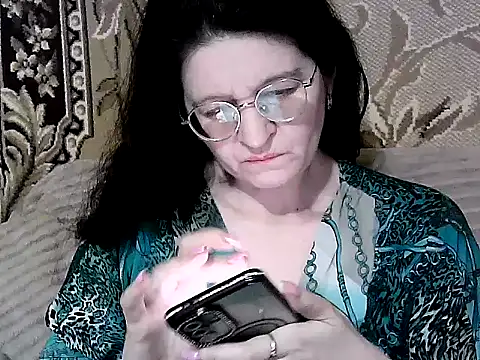 Dear Annet online show from June 18, 8:03 pm