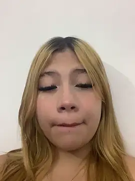 zury cute1 online show from June 11, 3:47 am