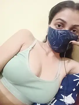 Shaina01 online show from July 1, 6:40 pm
