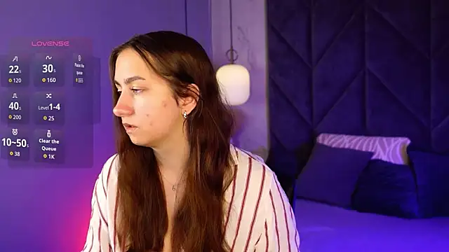 polly bloomm online show from July 18, 5:33 am