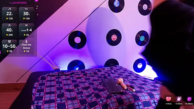 Allissa Noir online show from June 18, 3:41 am