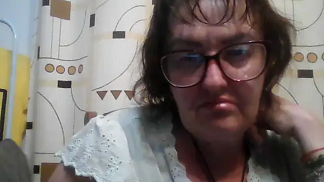 ErikaXShine online show from June 16, 8:32 pm