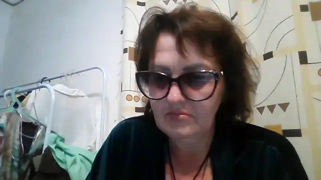 ErikaXShine online show from June 15, 8:31 pm