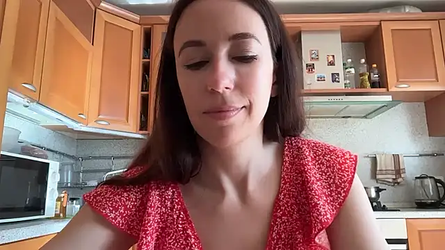 Flamingo Queen online show from June 21, 5:22 am