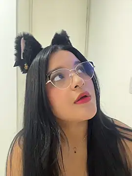 Laurent18x online show from June 16, 6:31 pm