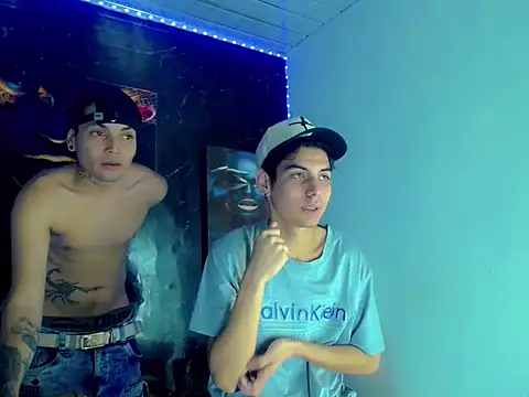 TheShamefulBoys online show from June 18, 9:30 pm