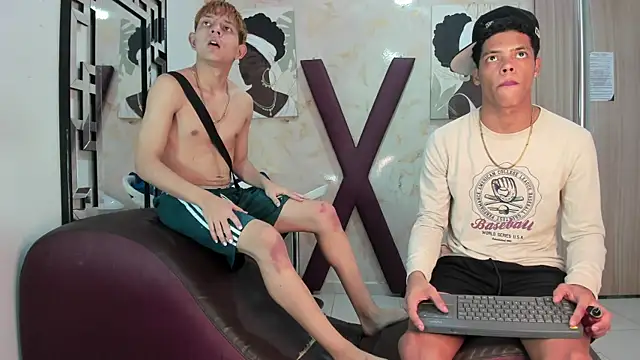BLACK AND WHITET online show from July 19, 2:03 am
