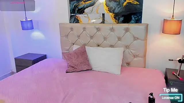 Miss Kloee online show from June 29, 7:13 pm