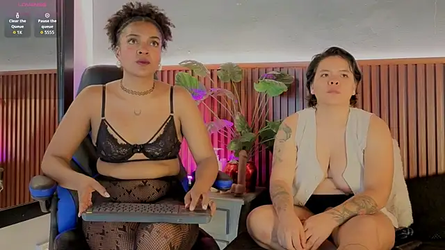 Paradisselaa online show from June 15, 1:00 pm