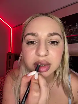 xLexi online show from July 16, 10:42 am
