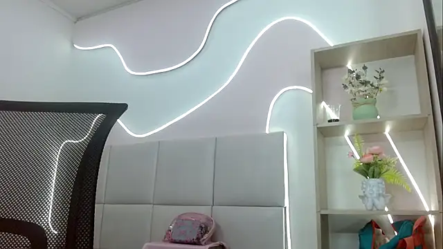 Jazmiin Rosee online show from June 25, 12:18 pm