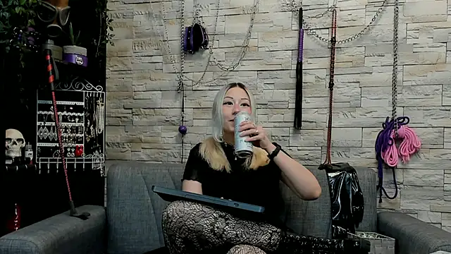 Miss Kaz online show from July 1, 12:32 am