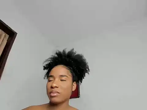 Nassoumi Reyes online show from July 24, 9:07 am