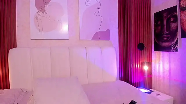 Millieskinny18 online show from July 5, 3:35 am