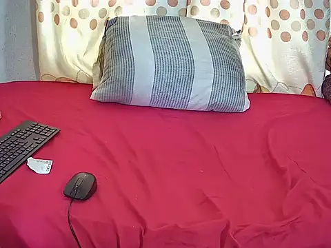 Bunnyxx01 online show from June 17, 11:44 am