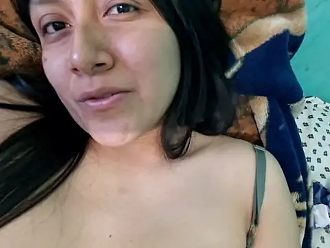 madi23q online show from June 12, 9:23 pm