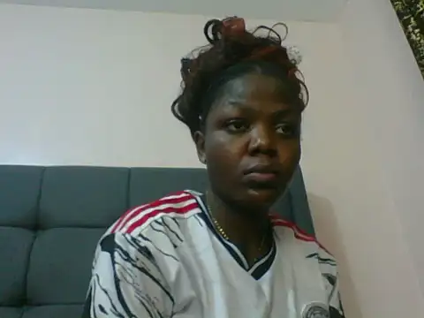 Black prettty online show from July 21, 10:32 pm