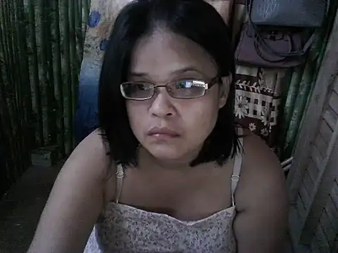 hottiebabe41 online show from July 6, 5:35 am