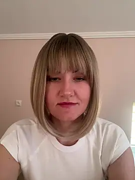 LunaFoxs online show from June 20, 3:48 pm
