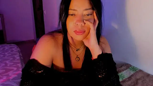 NicolePasqualott online show from June 19, 7:39 pm