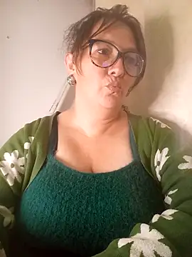  Saraqueen-- online show from July 23, 1:58 am