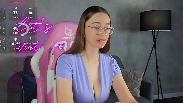 Lucy Green online show from July 12, 12:44 am