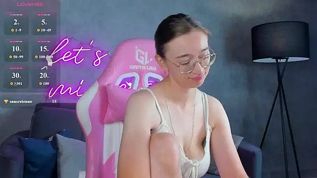 Lucy Green online show from July 14, 12:55 am