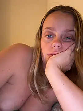 Kell1016- online show from July 4, 8:49 pm