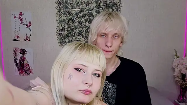 NeetMolly online show from June 17, 3:46 pm