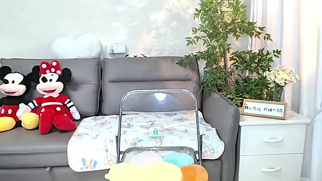 baijie0616 online show from July 16, 12:21 pm