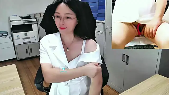 baijie0616 online show from June 24, 3:27 am