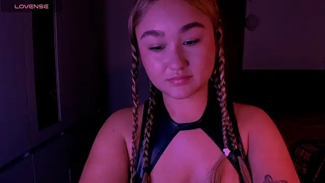 Samantha ConnorX online show from June 21, 9:02 am