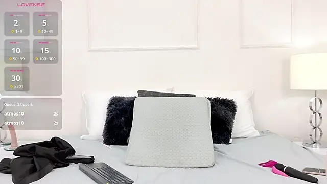 Olivia flamme online show from June 23, 1:53 pm