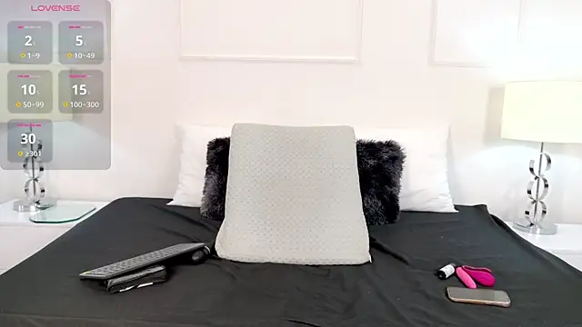 Olivia flamme online show from July 9, 12:07 pm