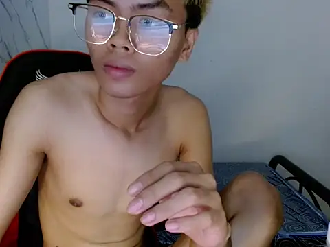 forthydoll online show from July 29, 1:27 am