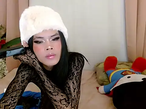 forthydoll online show from July 8, 7:32 am
