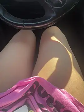 lolitamora94 online show from June 18, 7:43 am