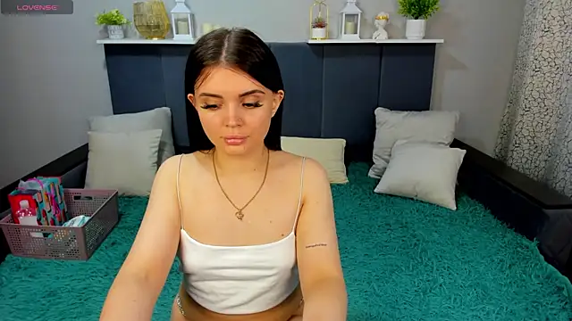CaseyPeach online show from June 20, 2:04 am