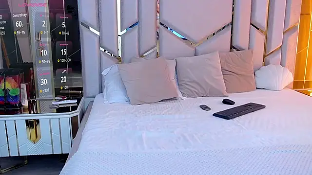 AnabelleWeest online show from July 2, 4:40 am