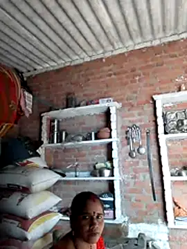 Hot shiri online show from August 3, 9:04 am