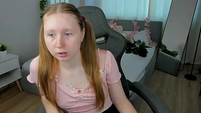LiliTiny online show from July 24, 2:09 am