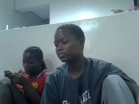 milky gal ebony online show from August 3, 9:26 am