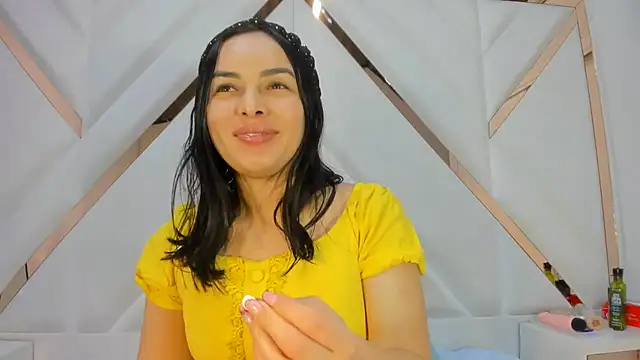 Violett Bliss online show from July 31, 4:24 am