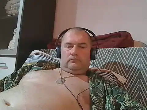 CristianDaniel78 online show from July 3, 5:41 pm