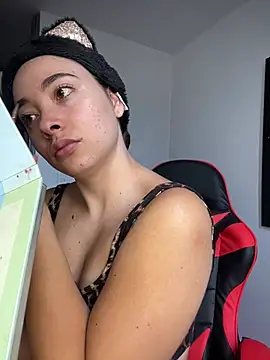 mia bornner online show from July 23, 2:36 pm